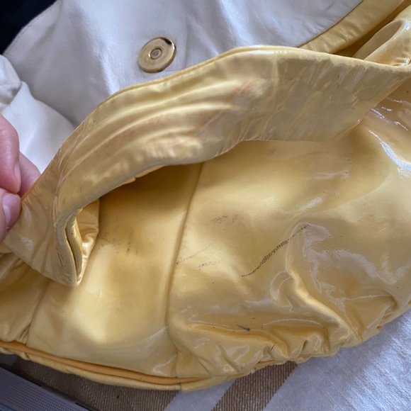 AUTHENTIC GUCCI HYSTERIA PATENT LEATHER HOBO BAG - Picture 11 of 16